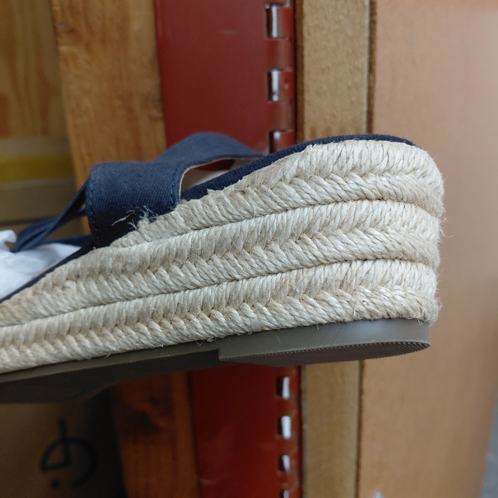 Elegant Dark Blue Women's Sandals - Picture 5 of 5